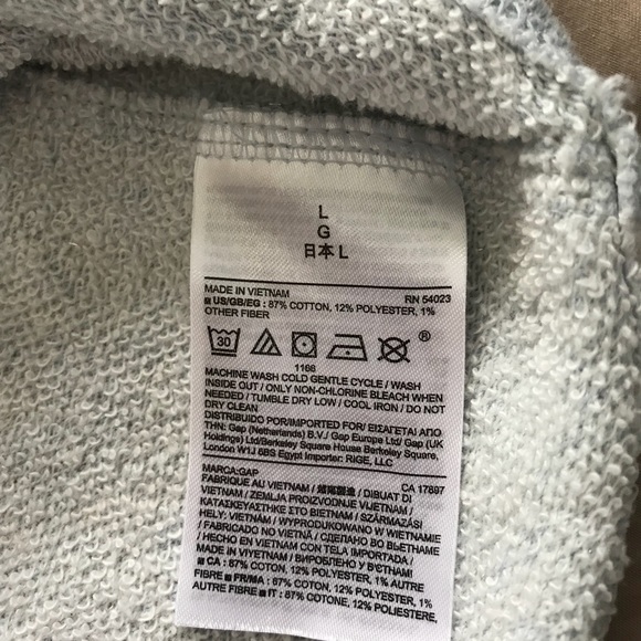 GAP blue heather shimmer top - Picture 4 of 4